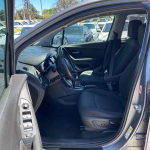 2020 Chevrolet TRAX LT — миниатюра 32