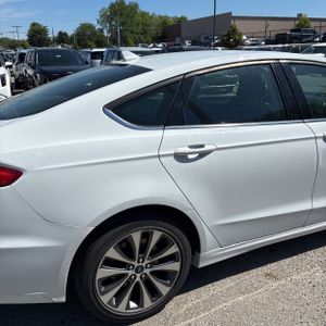 FORD FUSION SE - 9