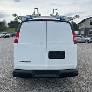 CHEVROLET EXPRESS 3500 - 7