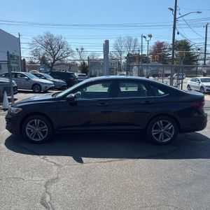 VOLKSWAGEN JETTA SE - 3