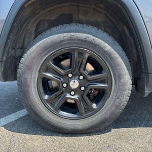2015 JEEP GRAND CHEROKEE LAREDO — миниатюра 19
