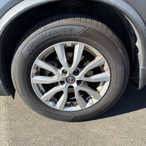 2017 Nissan ROGUE SV 缩略图 17