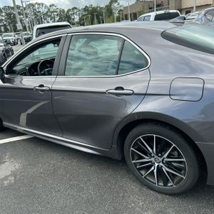 صورة 6 لـ 2024 Toyota CAMRY SE