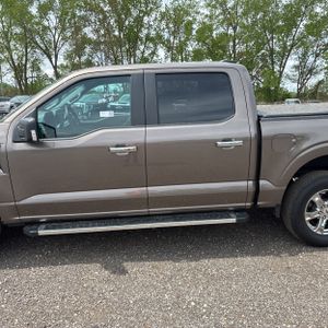 FORD F-150 XLT - 4