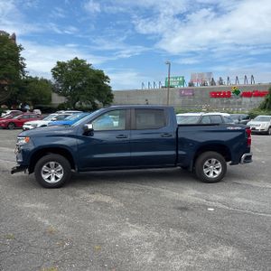 صورة 3 لـ 2022 Chevrolet SILVERADO 1500 LT