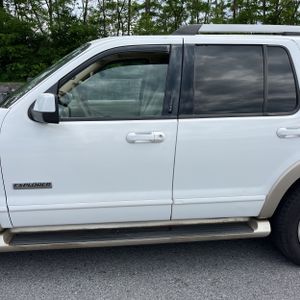FORD EXPLORER EDDIE BAUER - 4