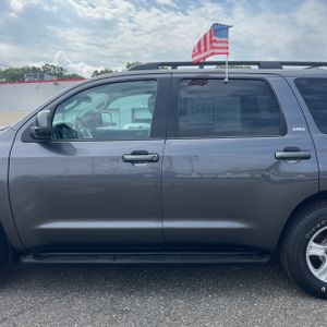 2015 Toyota SEQUOIA SR5 照片 4