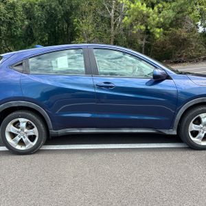2016 Honda HR-V LX photo 11