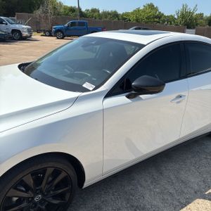 2022 Mazda MAZDA3 SEDAN PREMIUM PLUS — фото 2