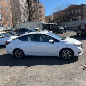 NISSAN VERSA 1.6 SV - 10