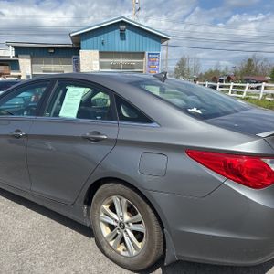 HYUNDAI SONATA GLS - 6