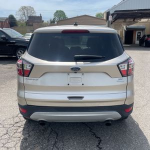 FORD ESCAPE SE - 5