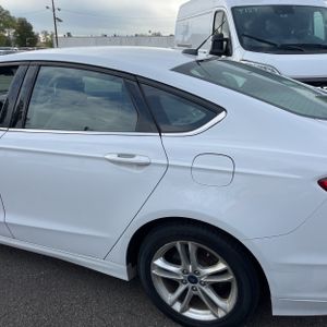 FORD FUSION HYBRID SE - 6