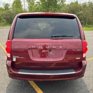 2017 Dodge GRAND CARAVAN SE — фото 7