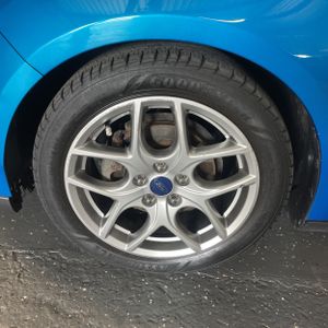 صورة مصغرة 17 لـ 2015 FORD FOCUS SE