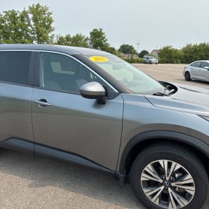 صورة مصغرة 13 لـ 2023 Nissan ROGUE SV