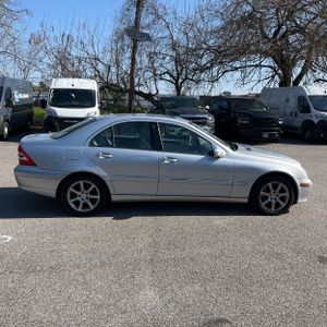 MERCEDES-BENZ C-CLASS - 10