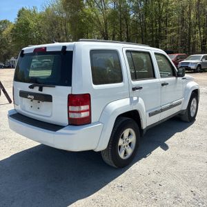 JEEP LIBERTY SPORT - 8