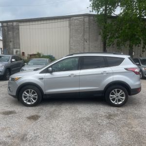 FORD ESCAPE SE - 3
