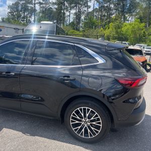 FORD ESCAPE PLUG-IN HYBRID PHEV - 6