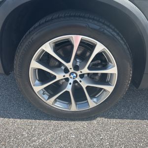 صورة مصغرة 19 لـ 2025 BMW X5 XDRIVE40I