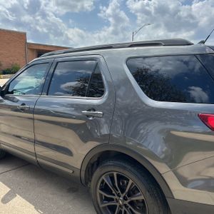 FORD EXPLORER XLT - 6