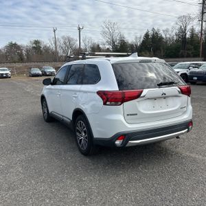 MITSUBISHI OUTLANDER ES - 5