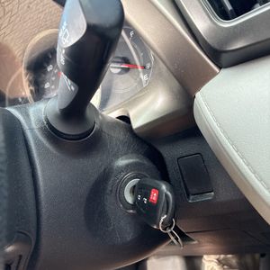 2015 Toyota RAV4 LE 照片 51
