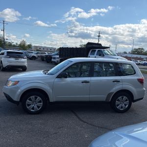 SUBARU FORESTER X - 3