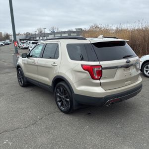 FORD EXPLORER XLT - 5