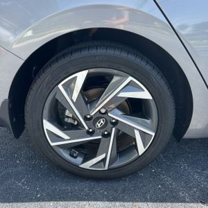صورة مصغرة 19 لـ 2024 Hyundai ELANTRA LIMITED