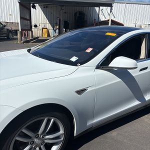 TESLA MODEL S BASE - 2