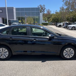 2019 Volkswagen JETTA S — миниатюра 11