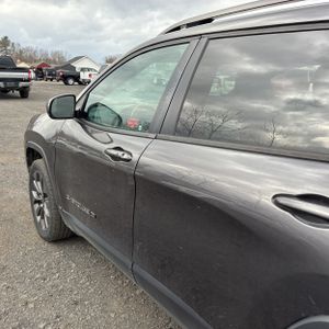 JEEP CHEROKEE 80TH ANNIVERSARY 4X4 - 6