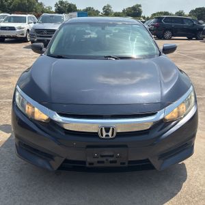 صورة مصغرة 14 لـ 2018 Honda CIVIC LX