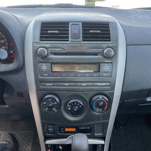 2010 Toyota COROLLA S — миниатюра 38
