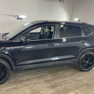 VOLKSWAGEN TAOS SE 4MOTION - 4