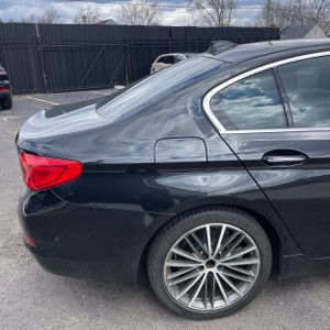 BMW 530I XDRIVE - 9