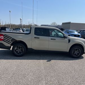 FORD MAVERICK XLT - 10