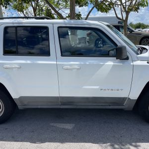 Jeep Patriot Base - 10