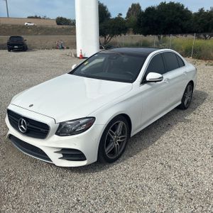 MERCEDES-BENZ E-CLASS - 1
