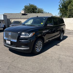 صورة 1 لـ 2022 Lincoln NAVIGATOR L STANDARD