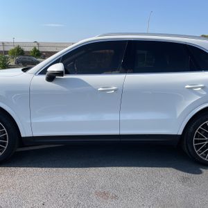 2019 Porsche CAYENNE S — фото 4