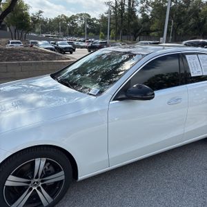 2024 Mercedes-BENZ C-CLASS 照片 2