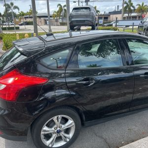 FORD FOCUS SE - 9