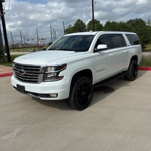 CHEVROLET SUBURBAN LT - 1