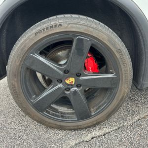 صورة 19 لـ 2016 Porsche CAYENNE BASE