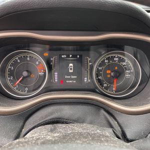 صورة مصغرة 37 لـ 2016 JEEP CHEROKEE SPORT
