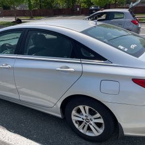 HYUNDAI SONATA GLS - 6