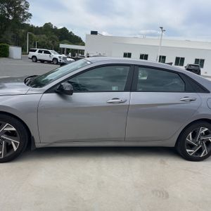 HYUNDAI ELANTRA SEL SPORT - 4